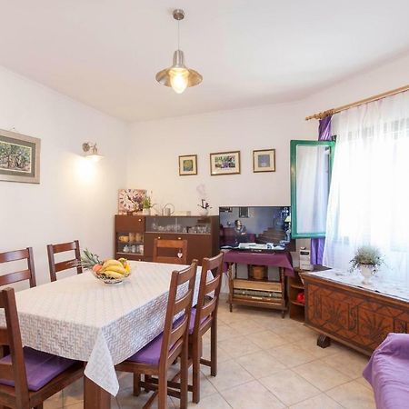 Holiday Home Lavanda Grubisic Tučepi Kültér fotó