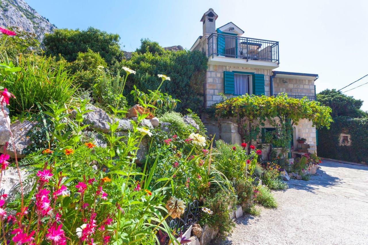 Holiday Home Lavanda Grubisic Tučepi Kültér fotó