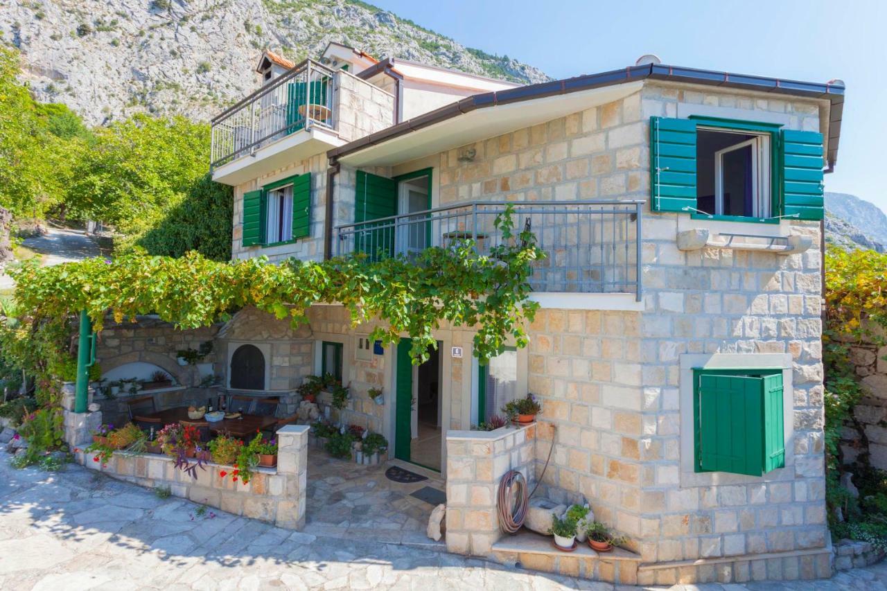 Holiday Home Lavanda Grubisic Tučepi Kültér fotó