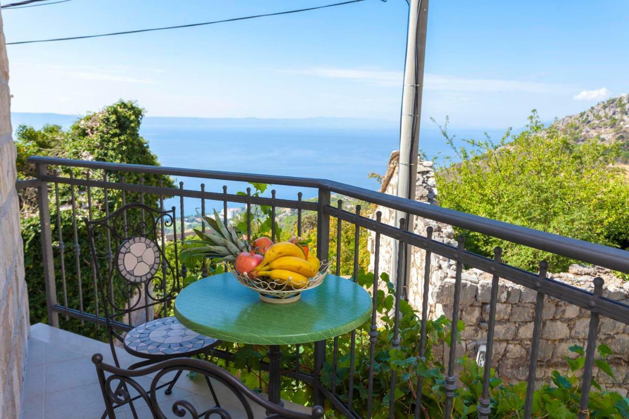 Holiday Home Lavanda Grubisic Tučepi Kültér fotó