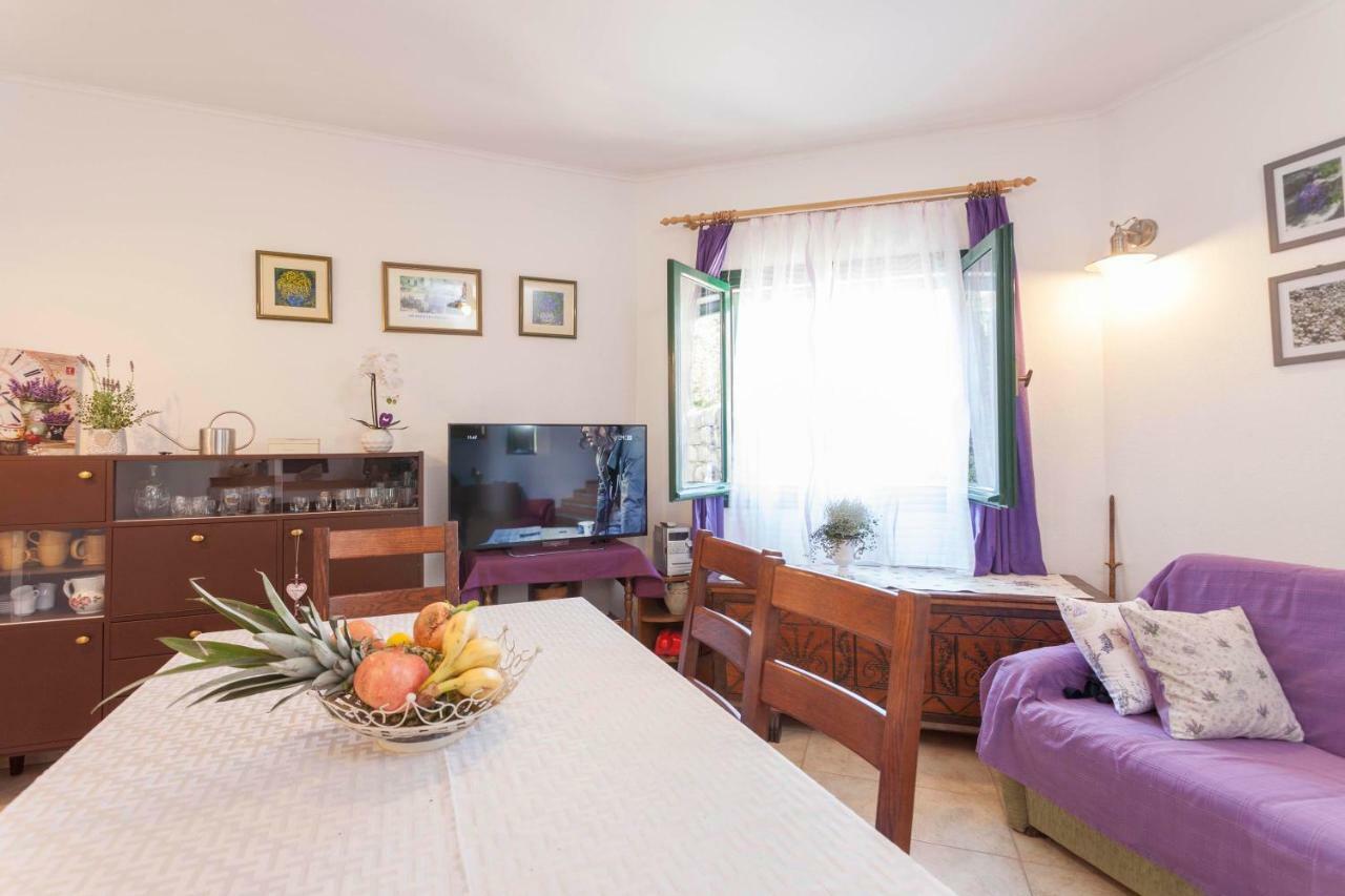 Holiday Home Lavanda Grubisic Tučepi Kültér fotó