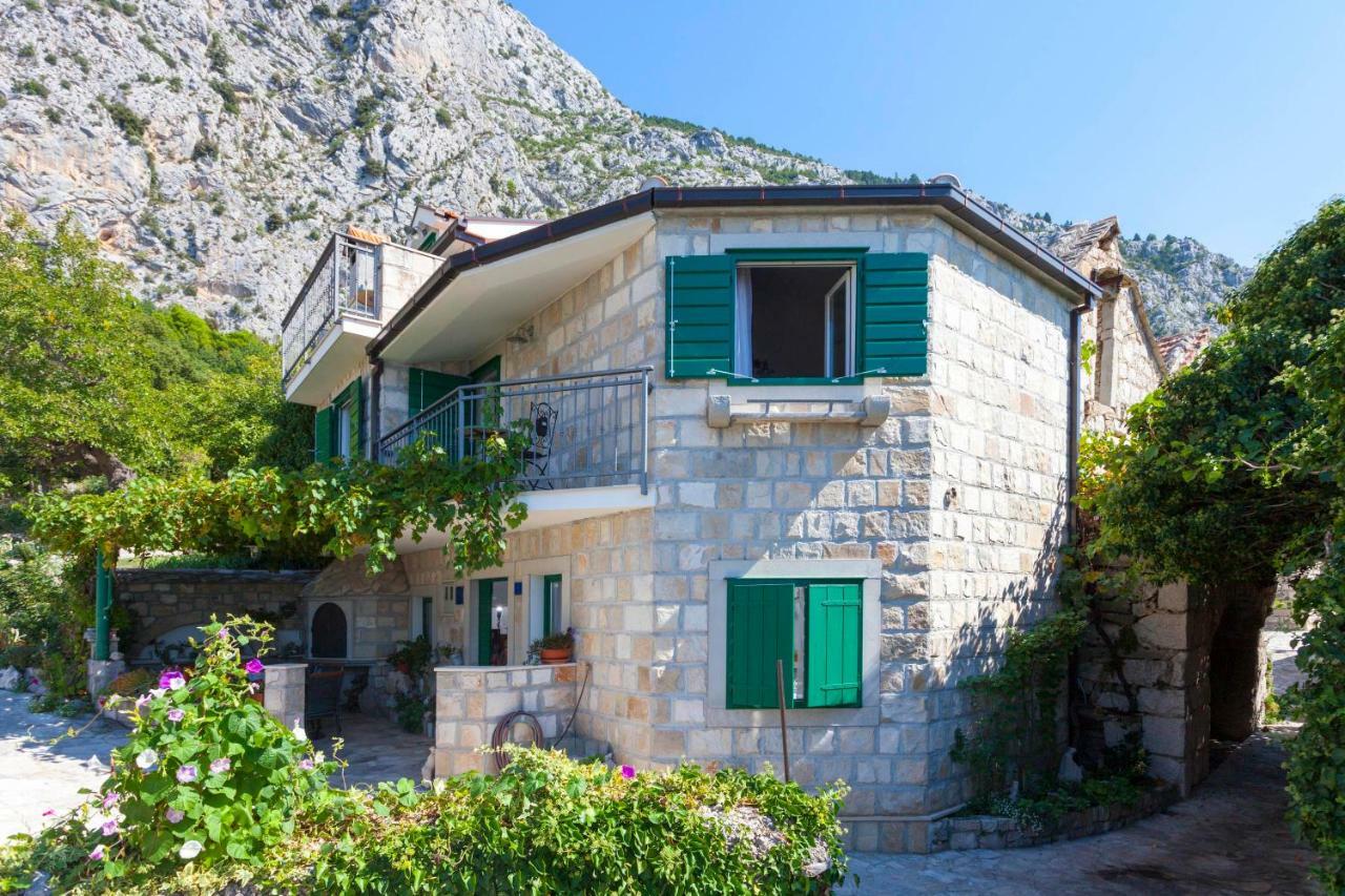 Holiday Home Lavanda Grubisic Tučepi Kültér fotó