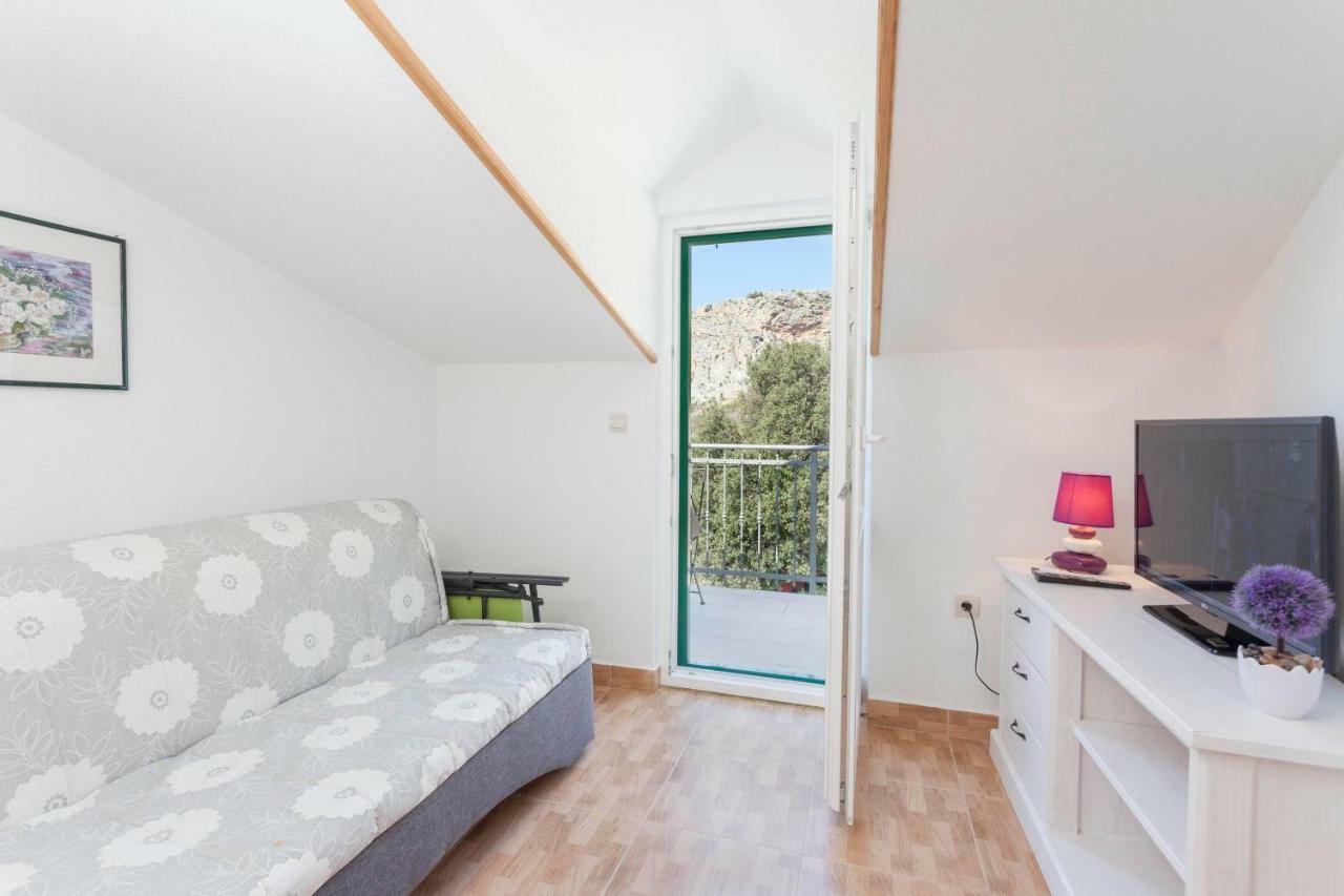 Holiday Home Lavanda Grubisic Tučepi Kültér fotó